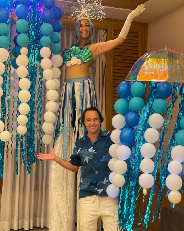 Great gig last night for the Maui Chamber of Commerce’s BizMixx event at the Grand Wailea. #mauievententertainment #mauistiltwalker #mauichamberofcommerce #bizmixx2024 #mermaid #jellyfishcostume