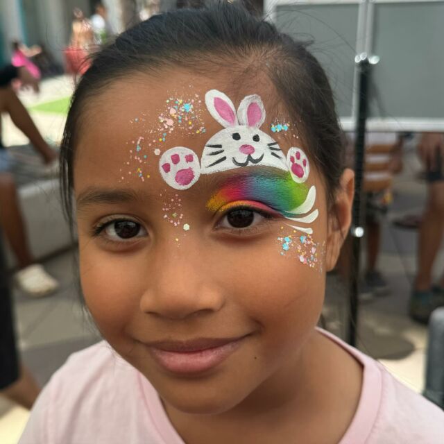 Here are a couple of cute faces I got to paint cute things on over the Easter Weekend. #easterfacepainting #mauifacepainter #mauikeikievents #mauievents #bunnyfacepaint