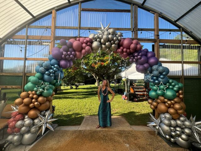 Funk-a-delic jam-band, roller-skate disco, dance party to celebrate my friend’s 41st birthday. We had a great time. Balloons by Cirque Jolie (with a little help from a few friends!). #organicballoonarch #organicballoondecor #balloondecor #balloonarch #mauiballoondecor #funkdiscoparty #jambanddanceparty
